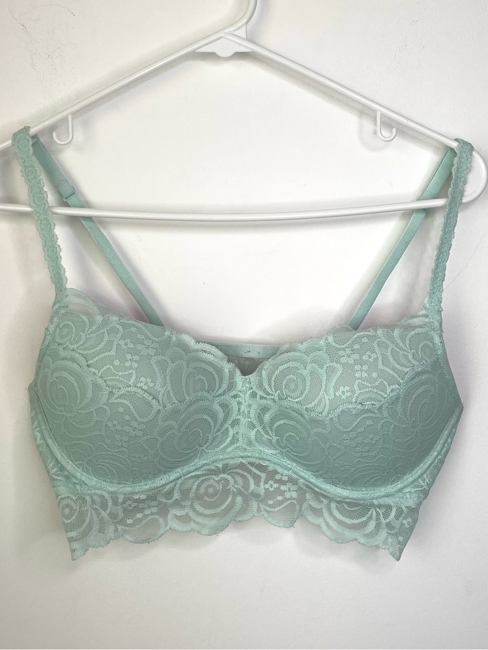 VICTORIA'S SECRET PINK green lace bralette size Large